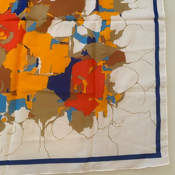 Vintage Fall Poppies Scarf - Picture 2 of 5